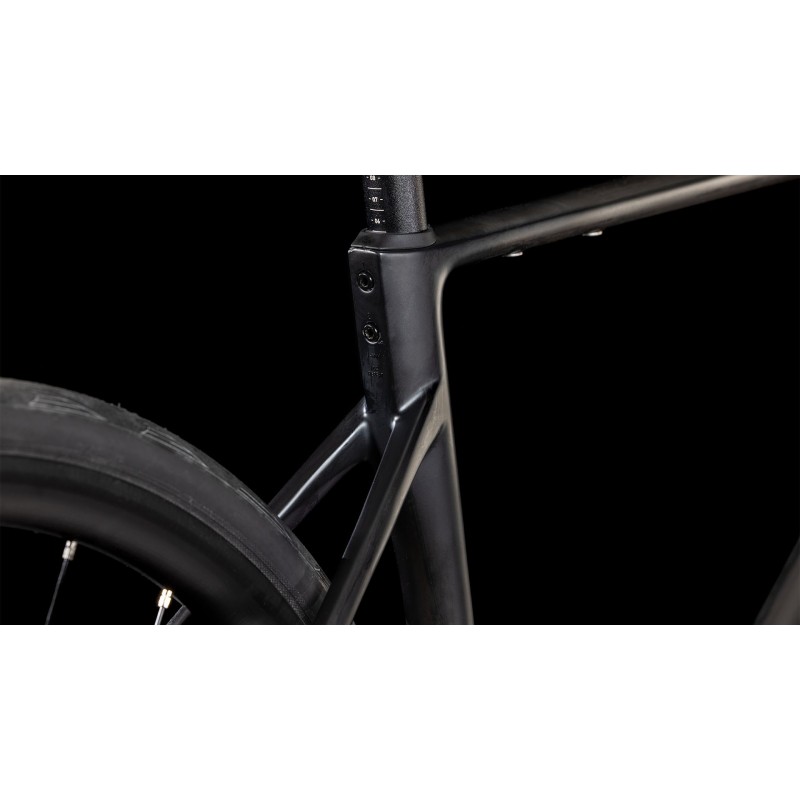 Cube Attain C:62 Race 2025 - Envio em 24h