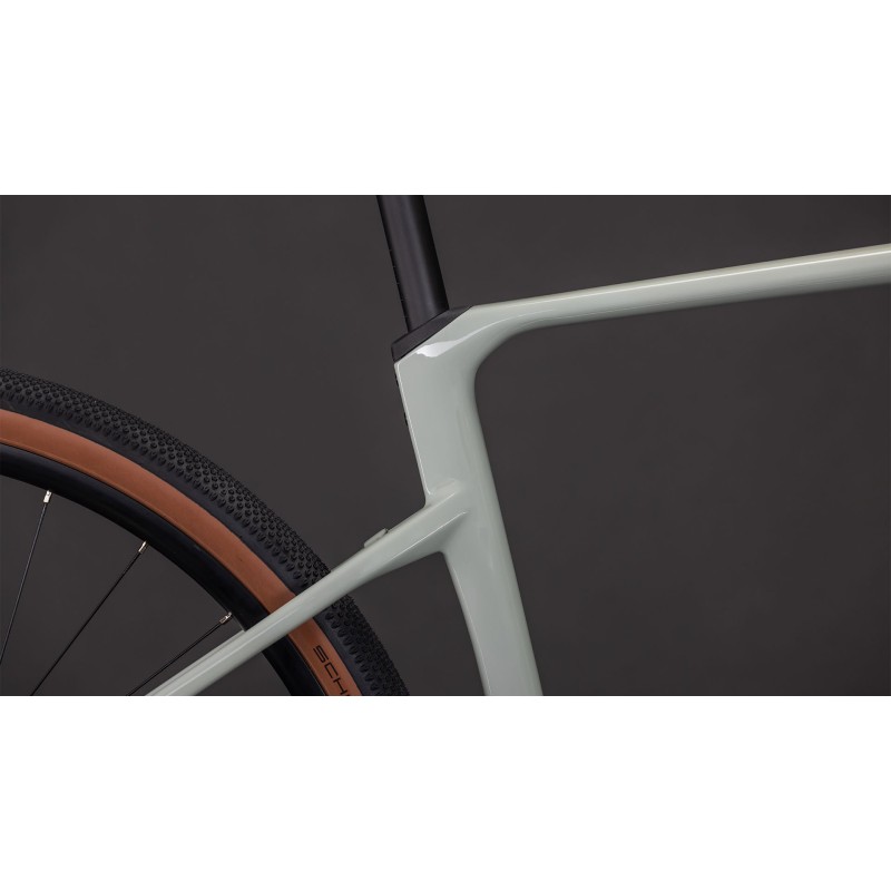 Cube Nuroad Hybrid C:62 Race 400X 2026 | E-Gravel leve e potente