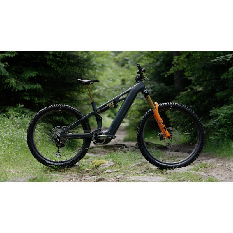 CUBE Stereo Hybrid One77 HPC SLT 800 2026 | Potencia y control total