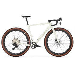 Megamo Silk 03 2026 | Gravel de carbono com GRX Di2