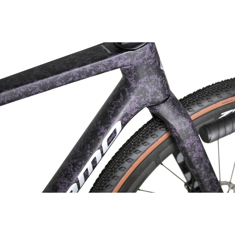 Megamo Silk 02 2026 | Gravel de carbono con Sram AXS y Zipp