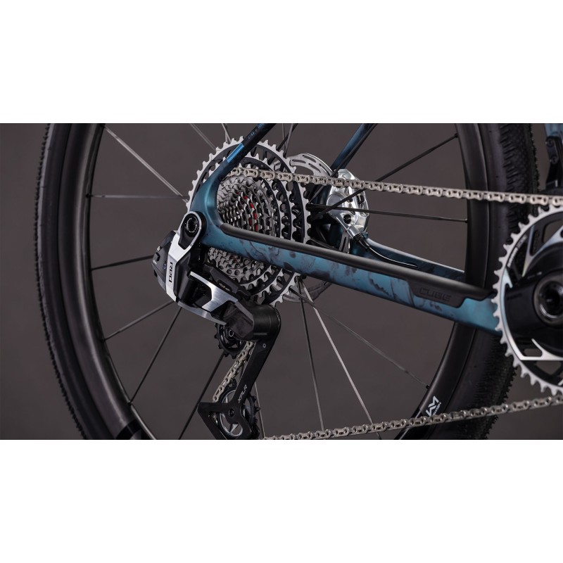 Cube Nuroad C:62 SLT 2026 | Gravel de carbono leve e rápida