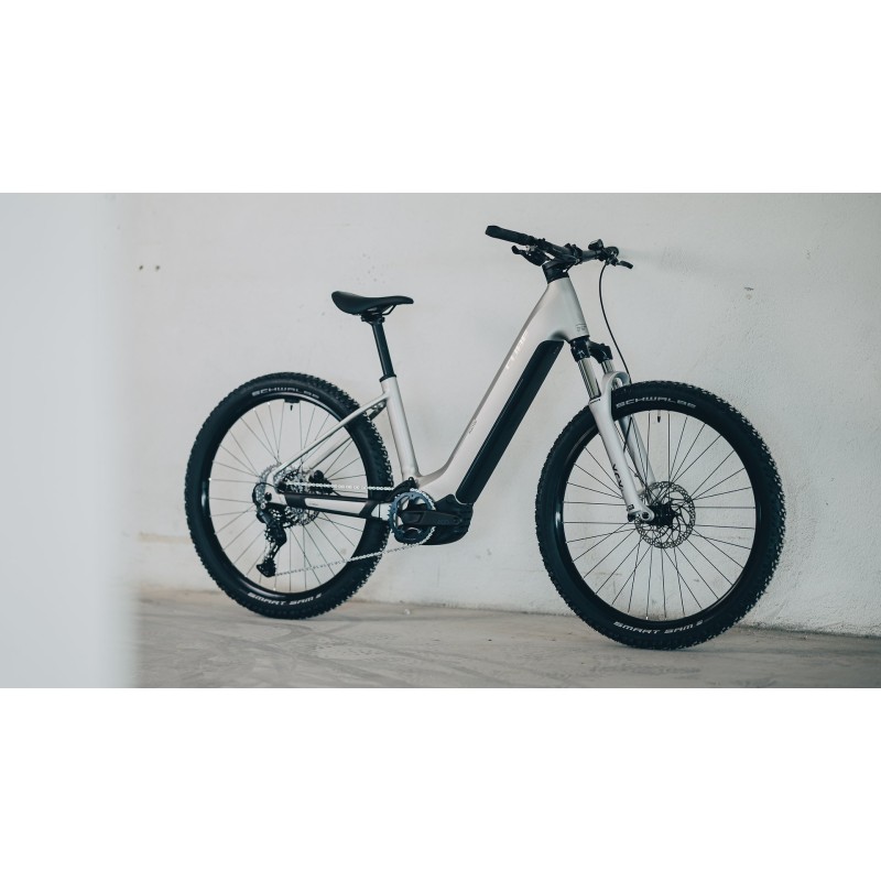 Cube Reaction Hybrid One 800 2026 ENTRADA FÁCIL | Poder e conforto