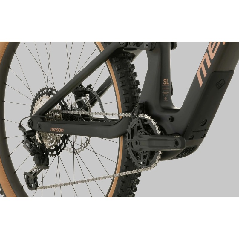 Megamo Razão CRB 07 2026 - E-MTB Enduro Carbono com DJI Avinox 800Wh