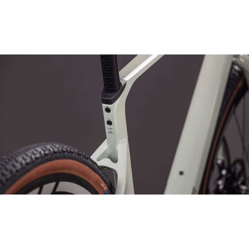 Cubo nuroad c: 62 slx 2026 | Cascalho e corrida de carbono leve