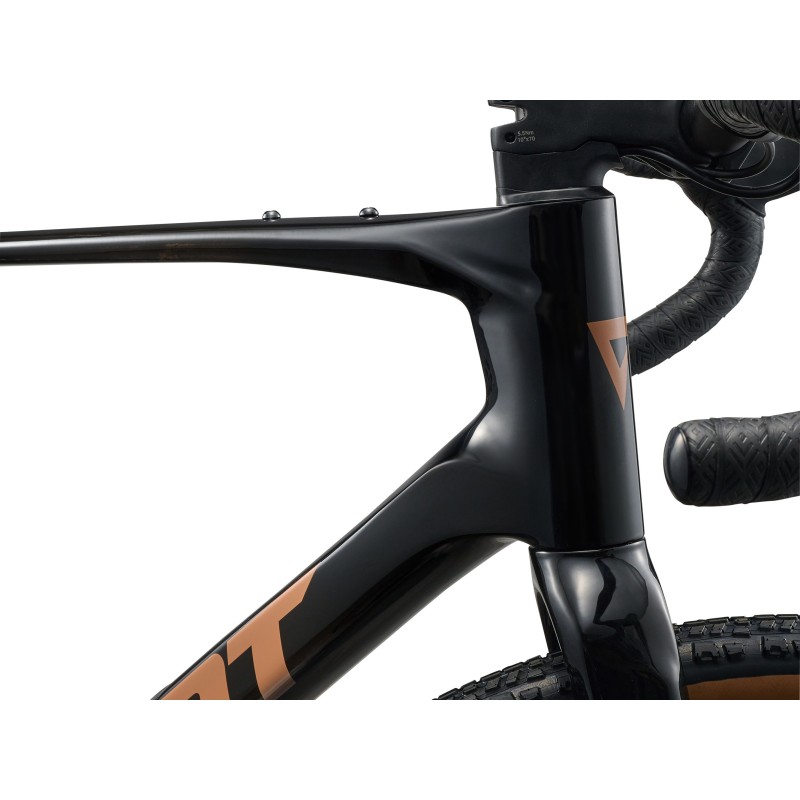 Giant Revolt Advanced 2 2026 | Gravel de carbono rápida e versátil