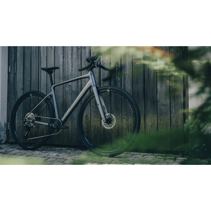 Cube Nuroad SLX 2026 | Gravel leve e rápida em carbono