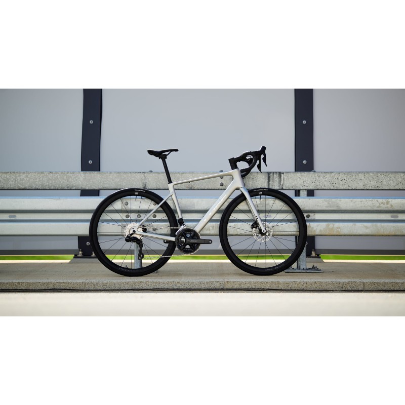 Cube Attain C:62 SLX 2026 | Bicicleta de Estrada de Carbono Shimano 105