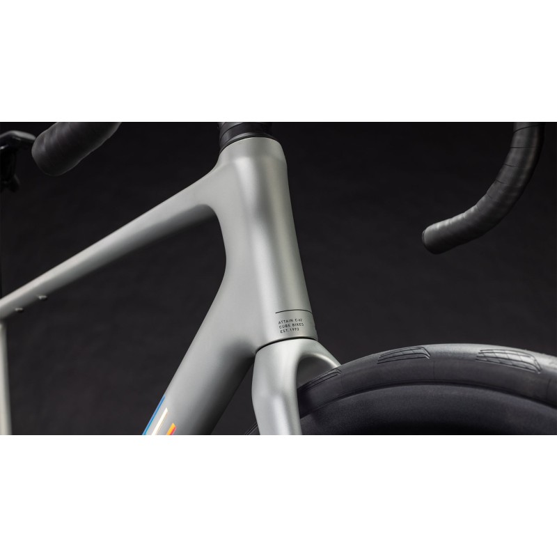 Cube Attain C:62 SLX 2026 | Bicicleta de Estrada de Carbono Shimano 105