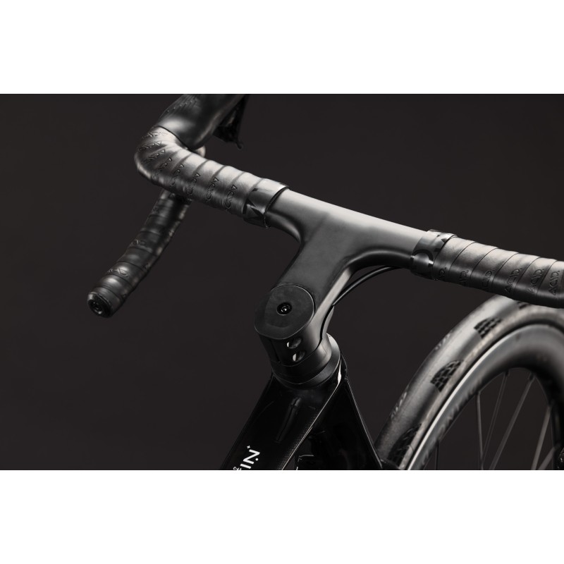 Cube Attain C:62 SLT 2027 | Ultegra Di2 e Carbono