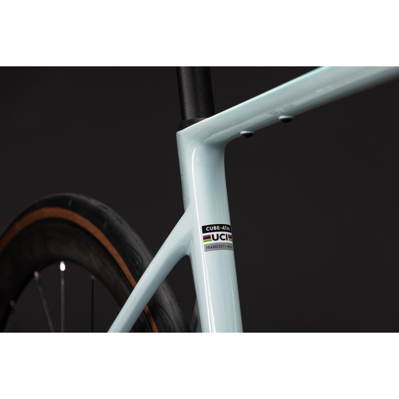 Cube Attain C:62 Race 2027 | Shimano 105 Carbono