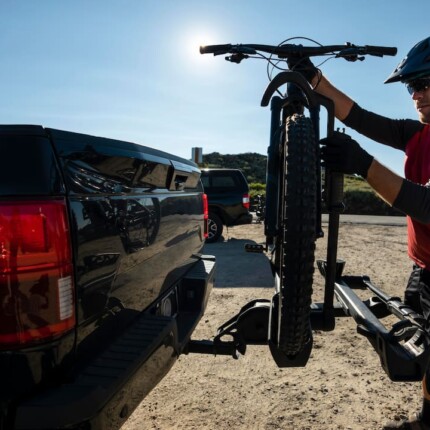 Cómo elegir un portabicicletas para bicicleta eléctrica y llevar 1 o 2 e-bikes en el coche